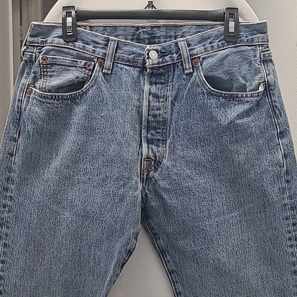 Levi's Men's Faded Blue Bootcut Jeans